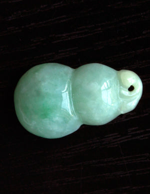 Jade Necklace | Calabash Jadeite Jade Pendant Necklace, 16" + 8" Extender | Dahlia